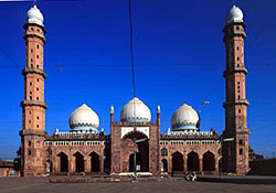 Taj-Ul Masjid
