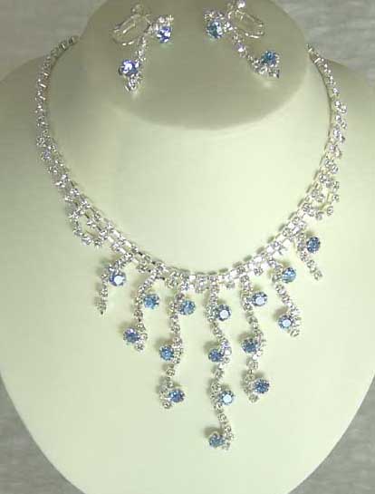 (seven strands of pearls strands of pearls. (seven strands of pearls