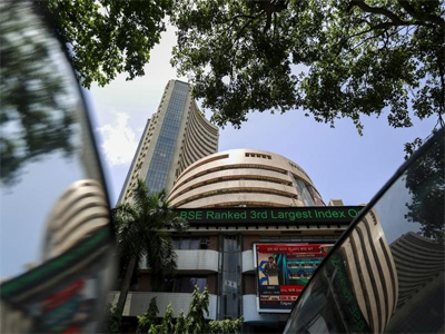 Sensex regains 25,000 mark, up 131 points in early trade