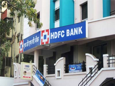 HDFC Bank offers cash withdrawal services through retail stores