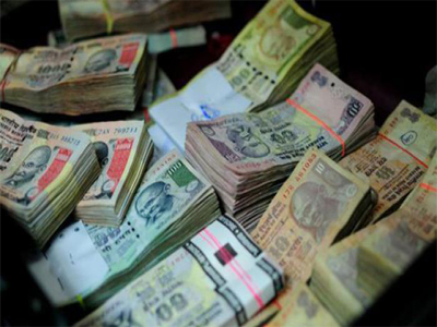 Rupee gains further against US dollar as Jaitley fixes fiscal deficit target at 3.2%