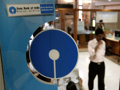 SBI does a first, cuts savings rate to 3.5% on deposits up to Rs 1 cr