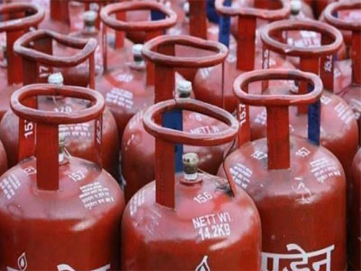 LPG prices to be hiked by Rs 4 per month as Centre pushes to end subsidies