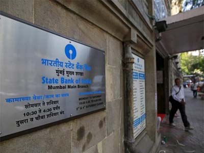 Banks slash rates in New Year gift; SBI leads and PNB, Union Bank follow