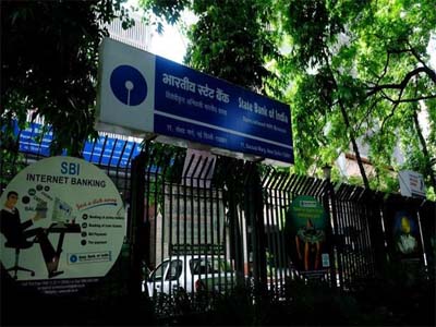 Government prods SBI to bring in strategic investors for Arcil
