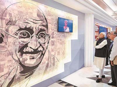 PM Modi showcases 'Clean India' campaign success on Gandhi Jayanti