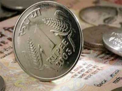 Indian Rupee good run continues, gains 4 paise against dollar