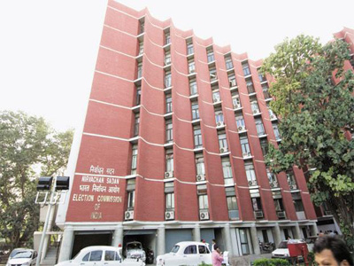 Election Commission issues show-cause notices to centre, BSP