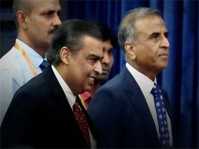Mukesh Ambani, Sunil Mittal plan $6 billion warchest for India telecom slugfest