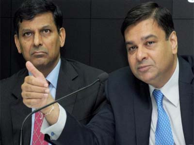Rate cuts only if banks pass it on to customers: Rajan 