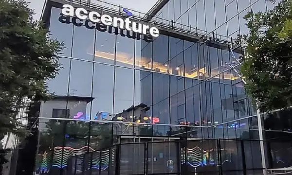 Accenture invests $1 bn in learning platform, to buy edtech firm Udacity