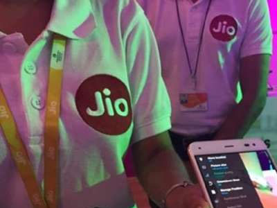 JIO’S ENTRY LED TO $10 BILLION ANNUAL SAVINGS: REPORT