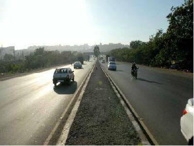 Regulatory issues, land acquisition delay 112 NHAI projects
