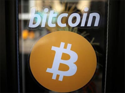 Bitcoin blows past $16,000, alarm bells ring louder