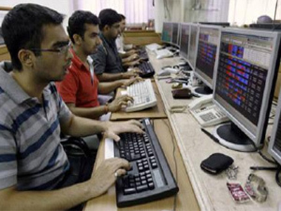 Rs 46,000 cr row: Airtel, Idea Cellular, Reliance Com stocks plunge