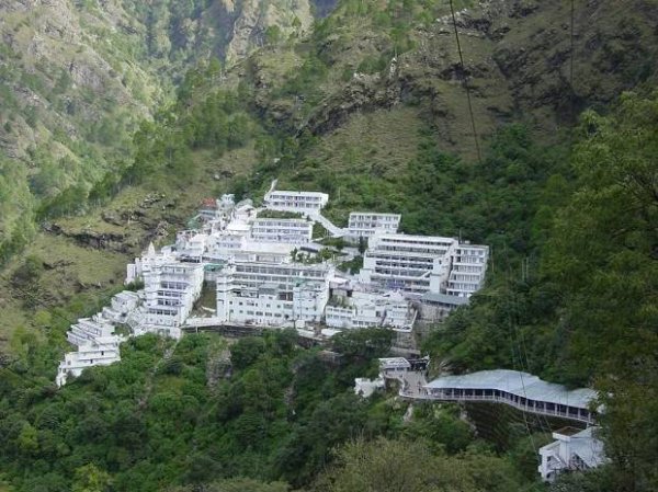 12 killed in stampede at Vaishno Devi shrine in J&K, 20 others injured