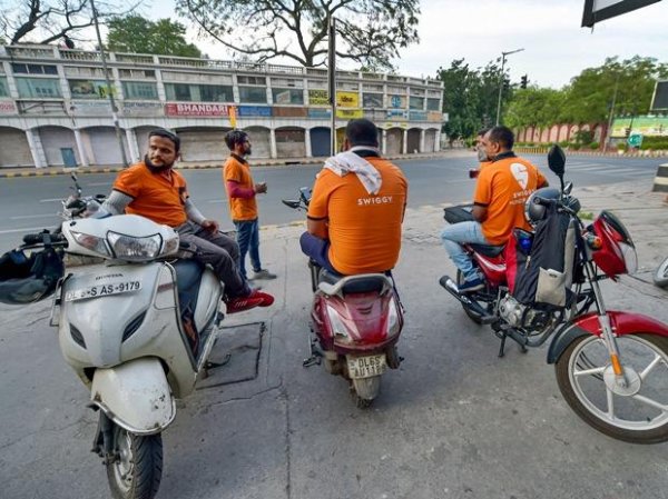 Zomato, Swiggy get notices from Google for violating Play Store norms
