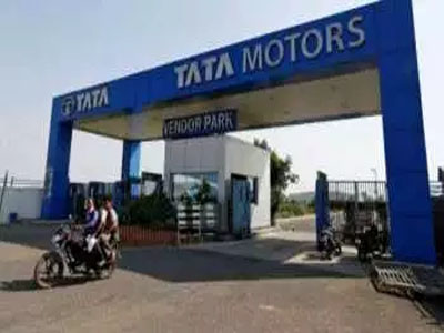 Tata Motors consolidated loss at Rs 1,009 crore on weak JLR performance