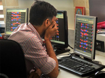 Private Banks, Reliance Industries, Infosys take Sensex to new high
