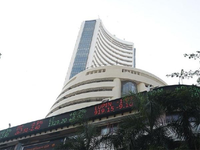 Sensex, Nifty end lower on global cues