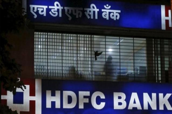 Now, a robot to assist you at HDFC Bank; first humanoid in India's banking