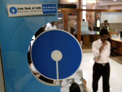 Depositors feel the pinch as SBI cuts savings bank rate to 3.25%