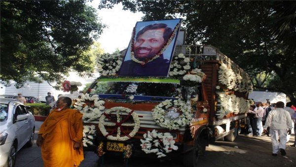 Last rites of Ram Vilas Paswan to take place in Patna today with full state honours