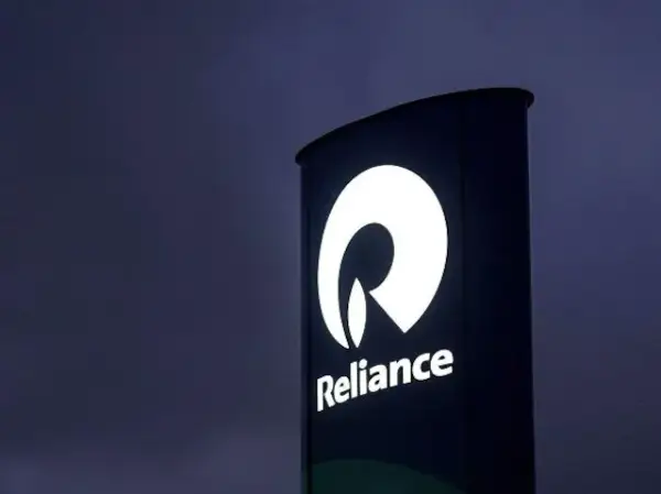 Reliance Industries, Jio in talks to raise funds through foreign loans