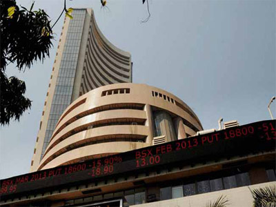 Sensex rebounds 390 points, Nifty hits 8,500 on global cues