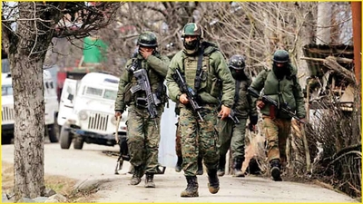 J&K: Encounter breaks between terrorists, security forces at Sugoo Hendhama in Shopian