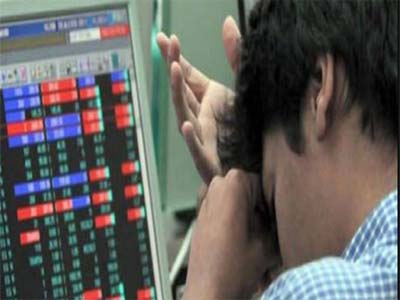 Sensex recovers but still down over 840 points