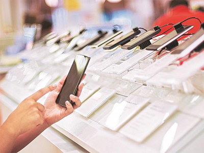 India smartphone shipments rise 9.3% in Q3; Xiaomi leads the list