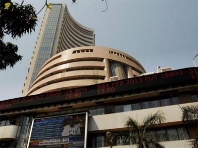 Sensex zooms on strong global cues