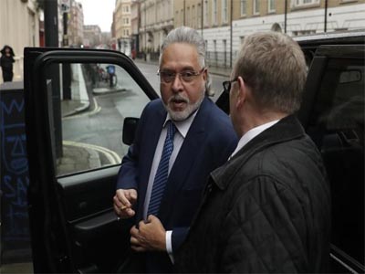 Vijay Mallya arrives in UK court as extradition trial resumes