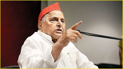 Samajwadi Party patriarch Mulayam Singh Yadav admitted to Lucknow hospital again for stomach-related ailments