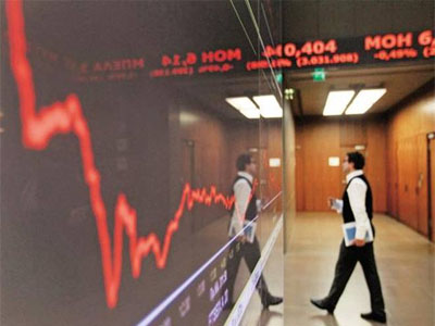 Wipro, Infosys shares shine as Sensex slumps