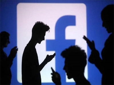 Facebook tightens noose around fake accounts, demands authorization from users