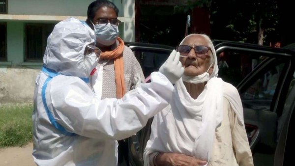Coronavirus updates: 97,570 new cases reported in last 24 hours, tally breaches 46 lakh-mark