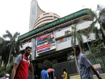 Sensex moves up 113 pts, Nifty climbs above 10,000