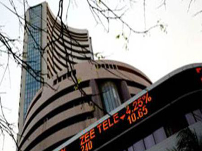 Sensex, Nifty close marginally up amid positive global cues; IT stocks rise