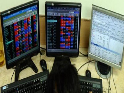 Sensex, Nifty start on a choppy note on weak global cues