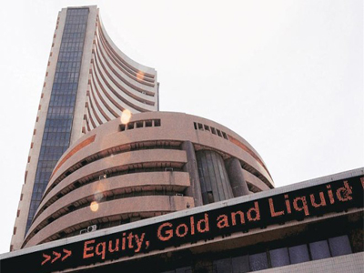 Sensex tanks 300 points on weak global cues, Nifty settles below 7,820; Arvind Infra, Manappuram Finance hit upper circuit