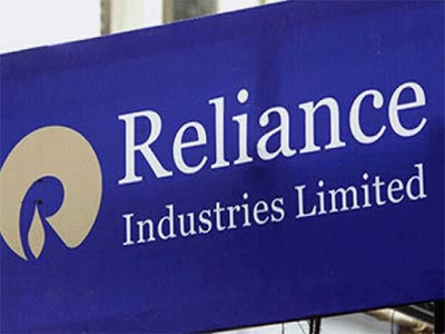 Reliance Industries posts strong Q2, beats estimates, reports Rs 8109 cr profit