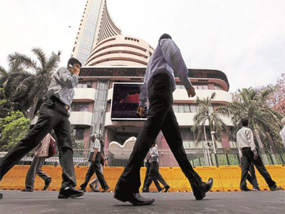 Sensex closes down 95 points ahead of Fed verdict