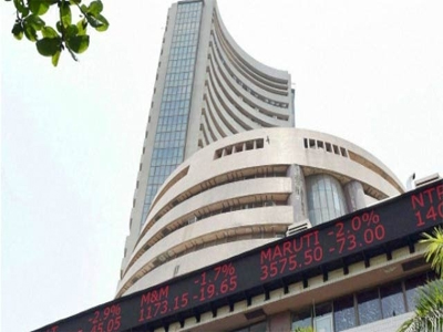 Sensex on the backfoot, Nifty steps below 9,600