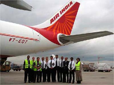  Air India pilots vote in favour of strike over 'workman' status