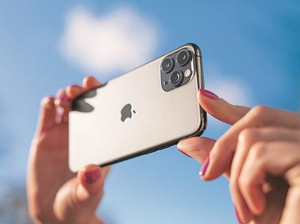 iPhone makers among biggest winners in India's $6.6 bn manufacturing plan