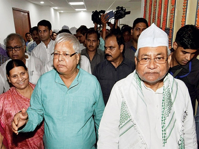 Split ahead? JD(U) says hasn't demanded Tejashwi's resignation, but urges him to come clean