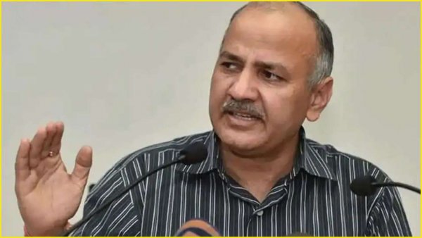 Delhi Deputy Chief Minister Manish Sisodia tests positive for COVID-19