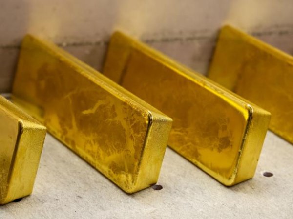 Gold trading at Rs 50,620 per 10 gm today; silver is at Rs 63,000/kg